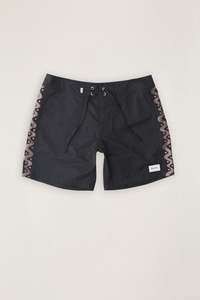 Snake Trials Trunk Black