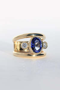 Rubset Tanzanite & Diamond Ring