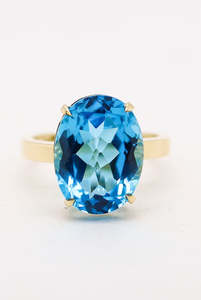 Rings: Oval Blue Topaz Dress Ring