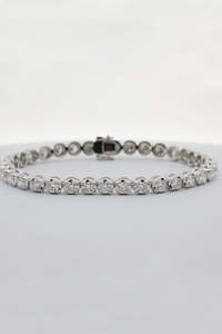 Bangles And Bracelets: 6.2 carat diamond tennis bracelet
