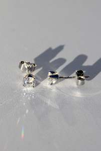 Earrings: Lab-grown 0.53ct diamond studs