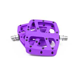 Pedals: e*thirteen Base Flat Pedal Comp Body 22 pins