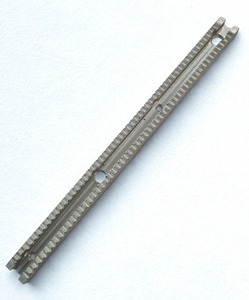 Stretcher Alloy Base Track (Serrated) – Un Anodised