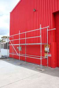 Products: Portable Scaffolding Wall Runner 5 x 2m