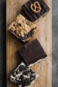 Cakes Cookies Slices: Mixed Box of Slices & Brownie or Raw Slices