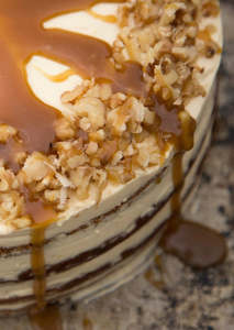 Cakes Cookies Slices: HUMMINGBIRD CAKE