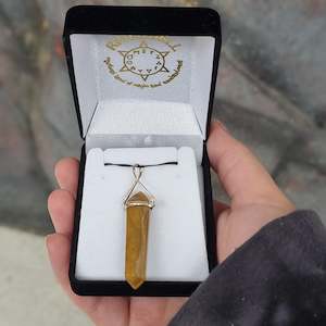 Yellow jasper silver point pendant
