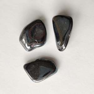 Tumbled Crystals: Haematite Tumbled Crystal (2-3cm)