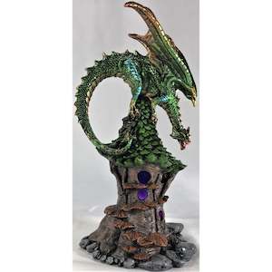 Dragons: Green Dragon on Hut