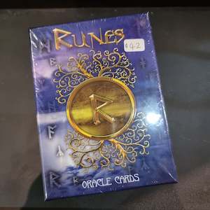 Tarot Cards: Runes Oracle Cards