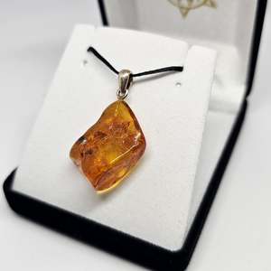 Sterling Silver Collection: Amber Pendant