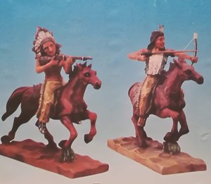 Products: Set 2 Native Americans On Horses RivendellWorld