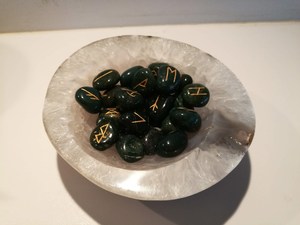 Crystal Runes Set Bloodstone RivendellWorld