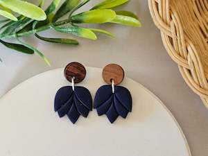 Accent: Accent Navy Earrings