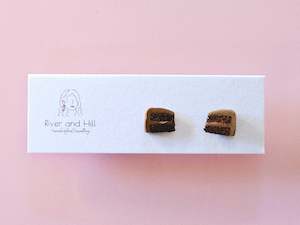 Girls Chocolate Cake Studs