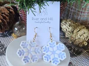 Hooks: Christmas Porcelain Look Snowflake Hook Earrings