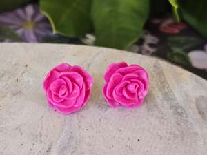 Florals: Cammellia Studs Magenta