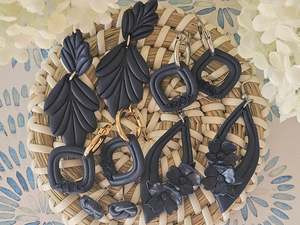 Florals: Daily Colour Navy Blue