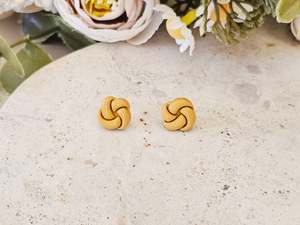 Studs: Daily Colour Mustard Studs