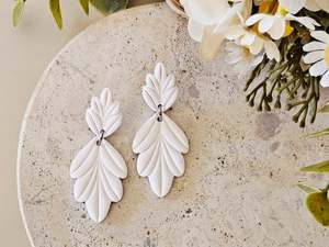 Daily Colour White Arch Earrings