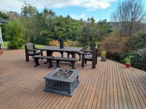 Products: Rustic Table Setting : Kai Iwi Edition River Rustics