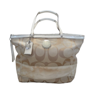 The Bag Wardrobe: COACH BAG - S