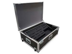 Musical Instrument Cases: Livesound - LSPB - Pedal Board With Case
