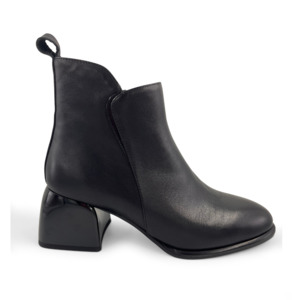 Boots: TABITHA