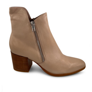 Boots: ZERENA