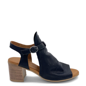 Diana Ferrari: WIANDA