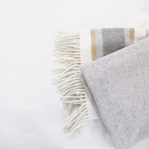 Ohope Throw robyn-buis