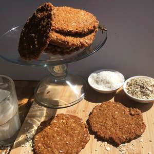 Now: Anzac Cookie (8 Pack)