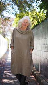 Plus Size: Maruia Dress