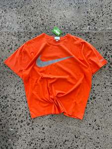00's Nike Swoosh Tee - XL