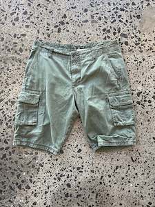 Cargo Shorts: Green Cargo Shorts - 32W
