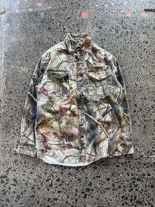 Real Tree: Real Tree Button Up - S