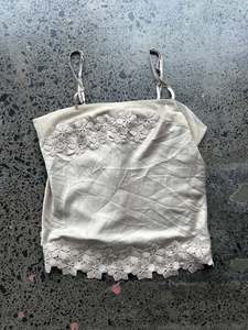 Beige Floral Cami With Lace Detailing - M