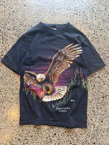 90's Eagle Graphic T-Shirt - Small