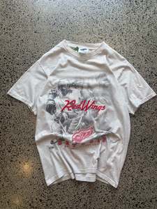 Thursday Drops: 90's NHL Detroit Red Wings T-Shirt - Medium