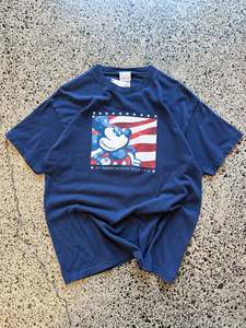 90's Disney Mickey Mouse Graphic T-Shirt - L