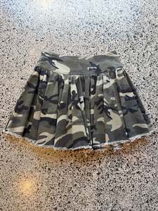 Real Tree: Pleated Camo Mini Skirt - S