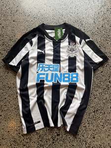2017/18 Newcastle United Football Jersey - S