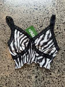 Womens Wear: Black & White Bralette - S
