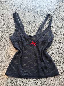 Womens Wear: Lacey Black Fairy Top - M