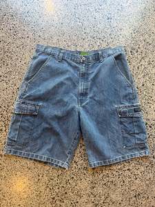 Jorts: Wrangler Denim Jorts - 38W (2XL)