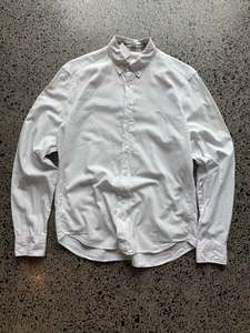 Thursday Drops: Burberry Button Up Shirt - M