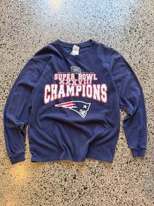 2004 New England Patriots Super Bowl Champions Long Sleeve Shirt - M