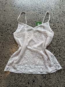 Womens Wear: Floral Lace White Top - S