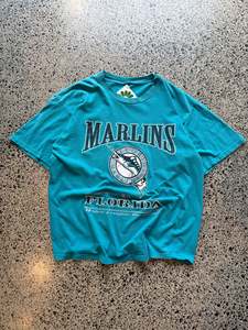 Hottest Items Right Now: 90's MLB Florida Marlins Graphic Tee - XL