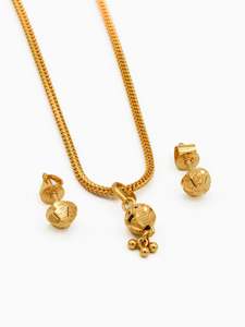 22ct Gold Pendant Earrings Set: 22ct Gold Ball Pendant Set